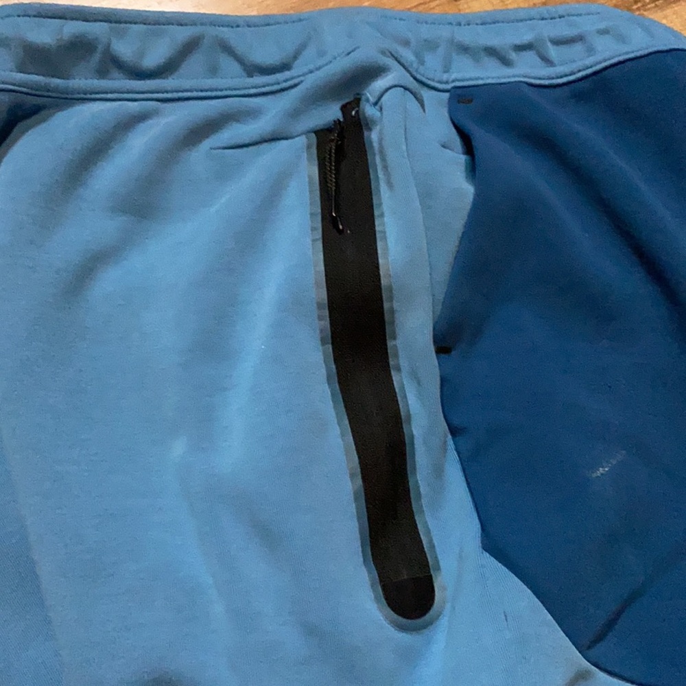 Nike Tech Fleece Two Tone Jogger Sweatpants - Picture 5 of 5